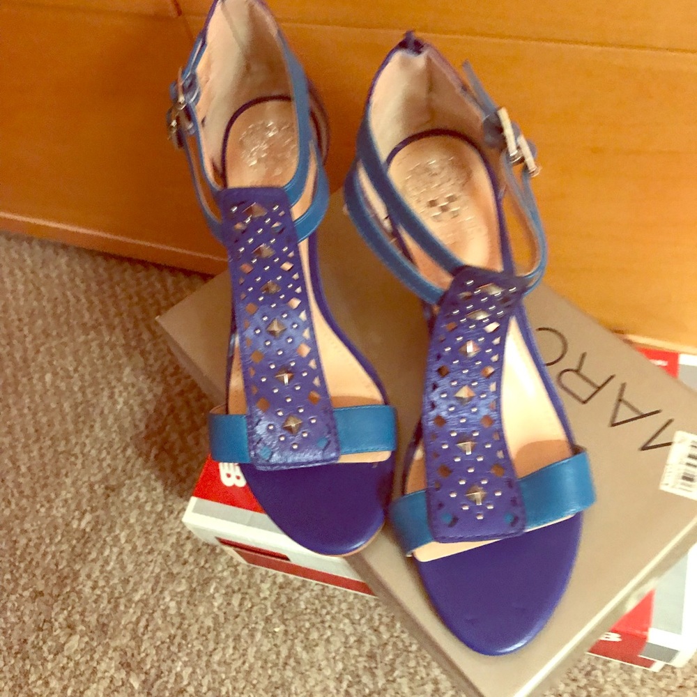 Vince camuto  sandals